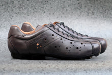 Carica l'immagine nel visualizzatore di Gallery, Grey leather all road gravel bike SPD shoes