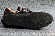 Load image into Gallery viewer, Flat plain soled black leather cycling shoes. L'Eroica events with toeclips and straps. L'eroica